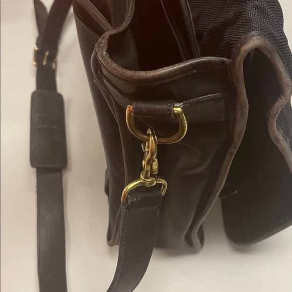 Coach Black Leather Briefcase w/ strap - vintage vibes brass metal /  preowned - Picture 10 of 14